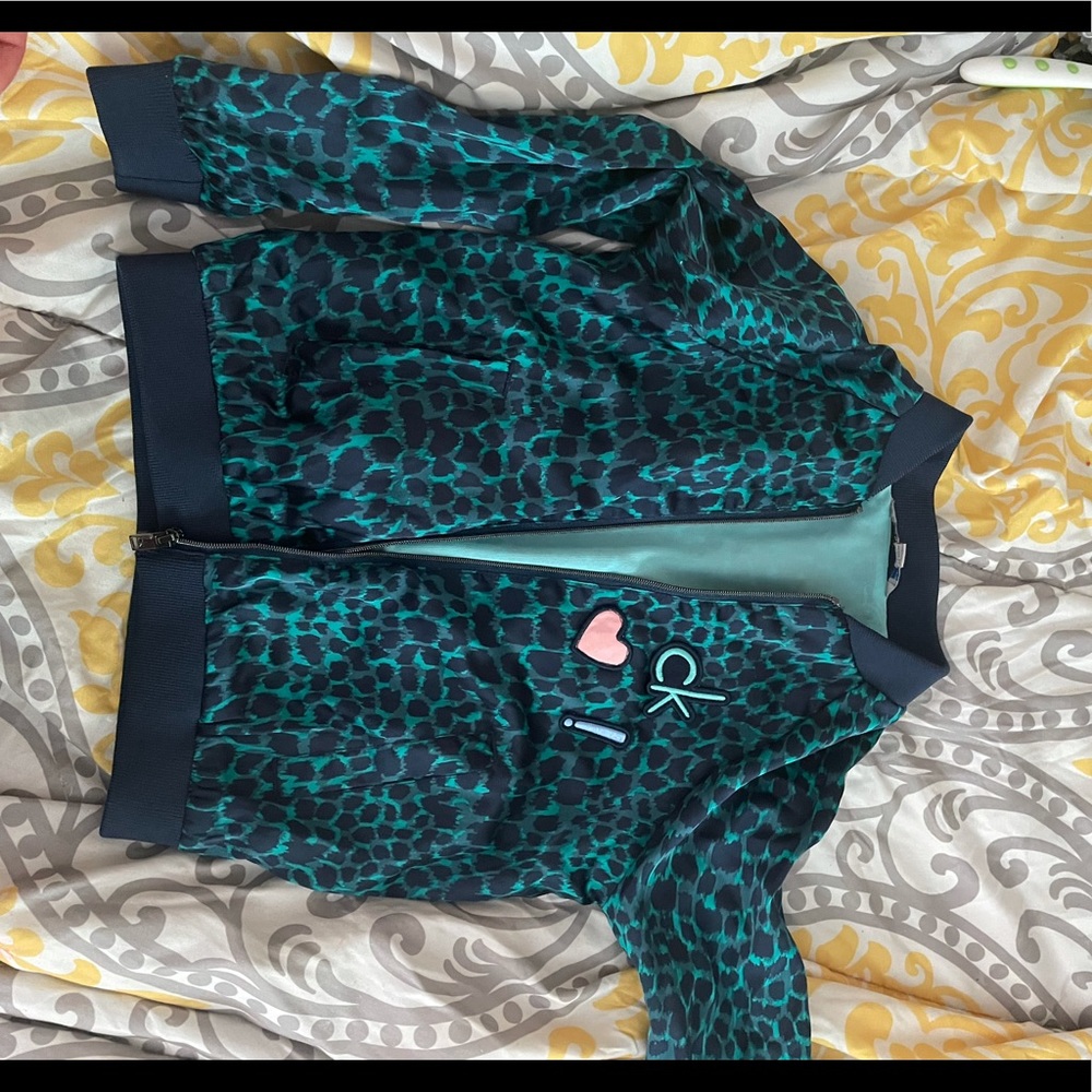 Calvin Klein Sweater (4T)